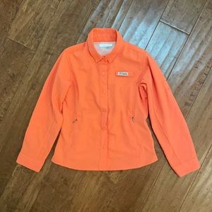 Columbia fishing shirt. EUC.